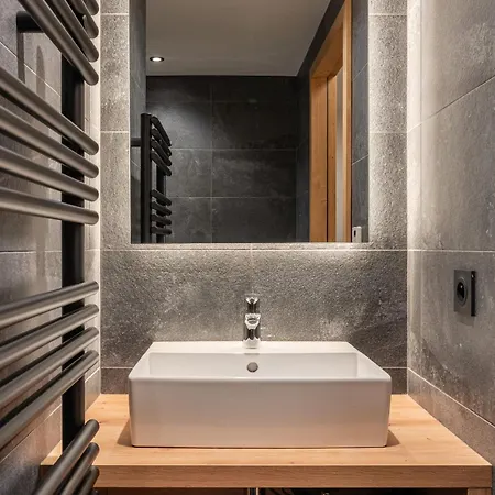 Tilia Champagny-en-vanoise - By Emerald לה פלאנייה